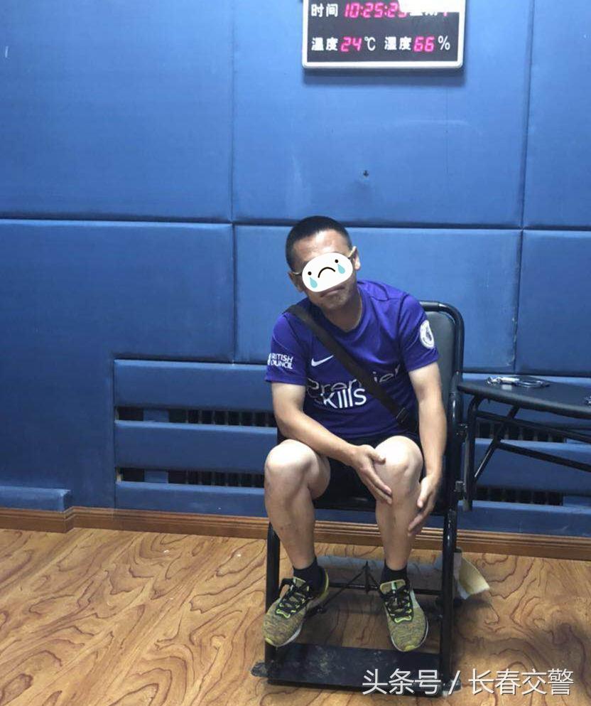 足球比赛中红牌罚下还补人吗?这问题我专门查了三遍规则 足球比赛中红牌罚下还补人吗?这问题我专门查了三遍规则