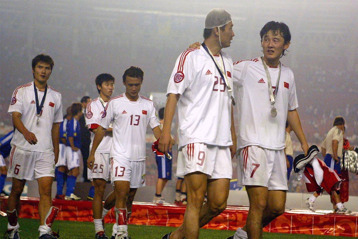 2004年亚洲杯决赛，国足首发的那些日子