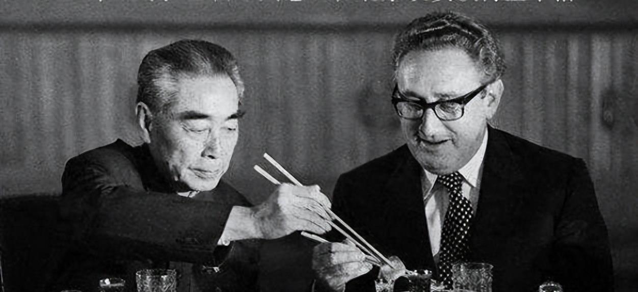 1976年奥运会足球冠军，一段被遗忘的传奇，踢得比你想的还野