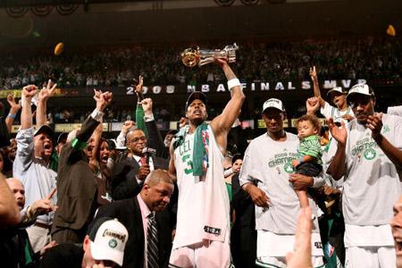 2008年NBA总冠军MVP，凯尔特人三巨头背后的那个男人，到底有多硬？