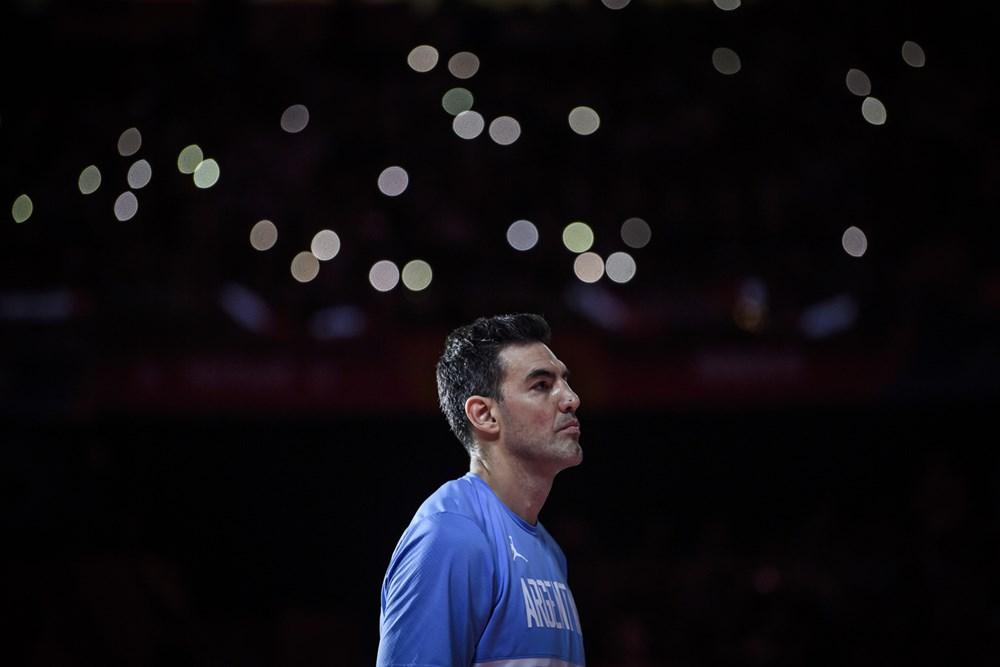 梅西的足球之旅，在西班牙的辉煌与挑战