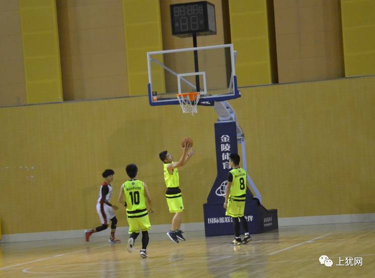 义乌vs东阳篮球直播视频，两个县级市的篮球火，你追过哪一场？