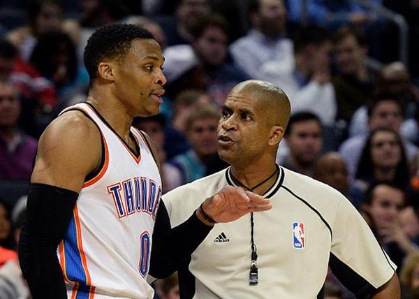 NBA技术犯规会怎么样？别让一次冲动毁掉整场比赛