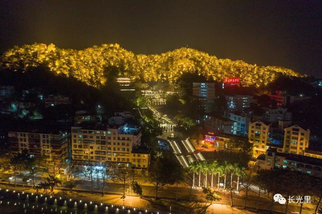 用Golang看梅州vs汕头夜景直播视频，一场代码与光影的赛博对决